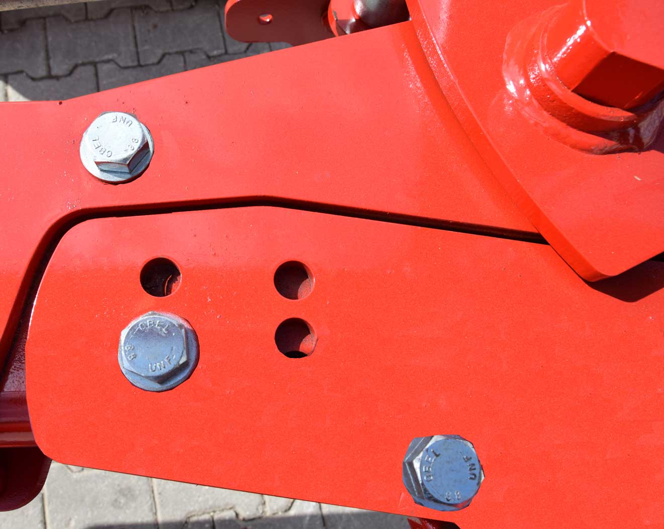 All our rotary plows have mechanical inch adjustment. This plow can be adjusted mechanically to 14-16-18 inches.