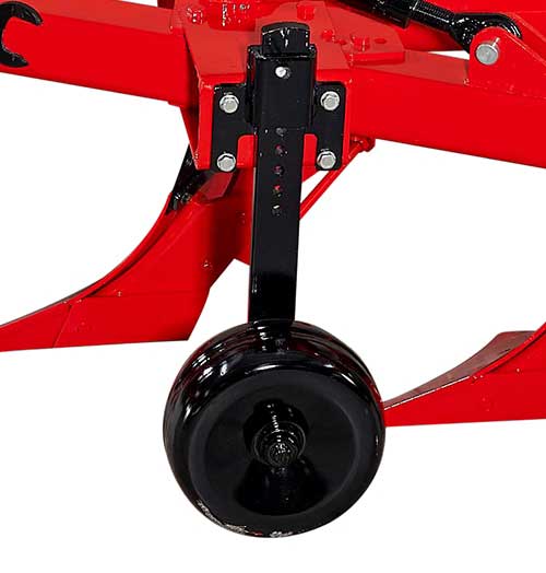 It ensures that the back part of the plow sinks into the soil at the desired rate during soil ploughing. Iron or rubber wheels can be attached to this plow. For this you have to choose below.